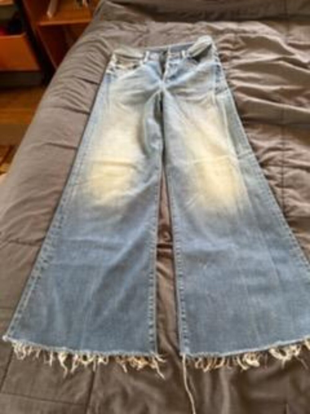 Mother wide legged frayed hem button fly jeans - Picture 2 of 12